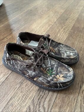 Hey Dude Camouflage Moccasin Shoes - Brown/Green
